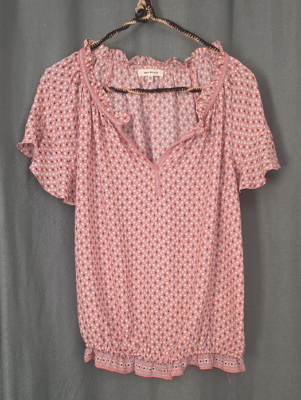 Max Studio Pink Geometric Print Flutter-Sleeve Blouse